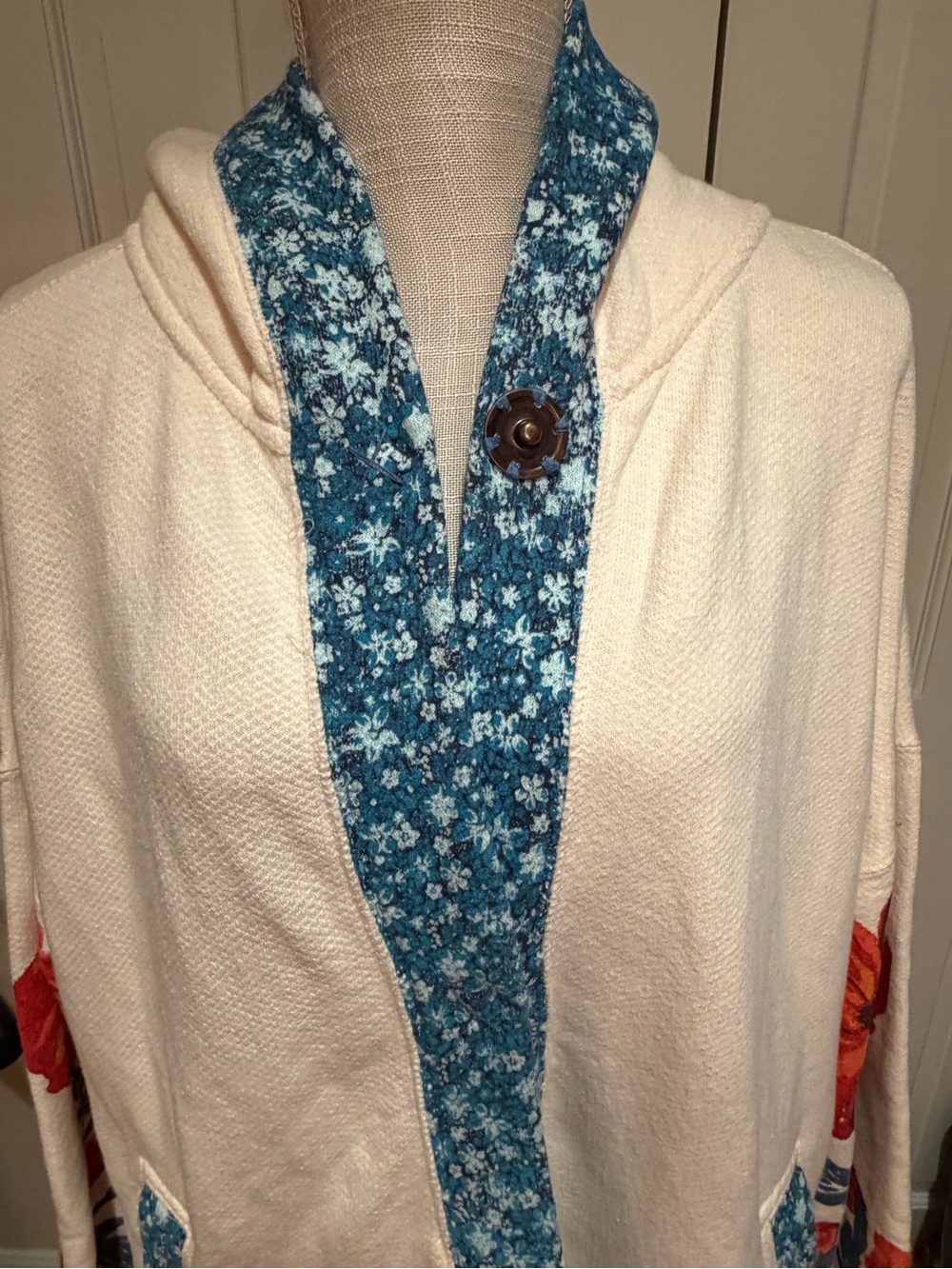 Free People Super Bloom Cardi. NWT. Size xl. - size tag is incorrect. - Picture 7 of 8
